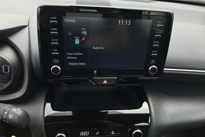 Hvid Toyota Yaris Cross fra 2024