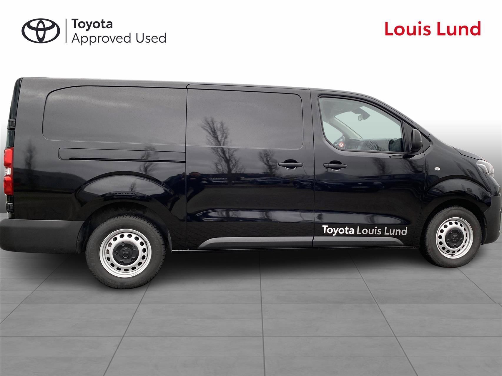 Sort Toyota ProAce fra 2023