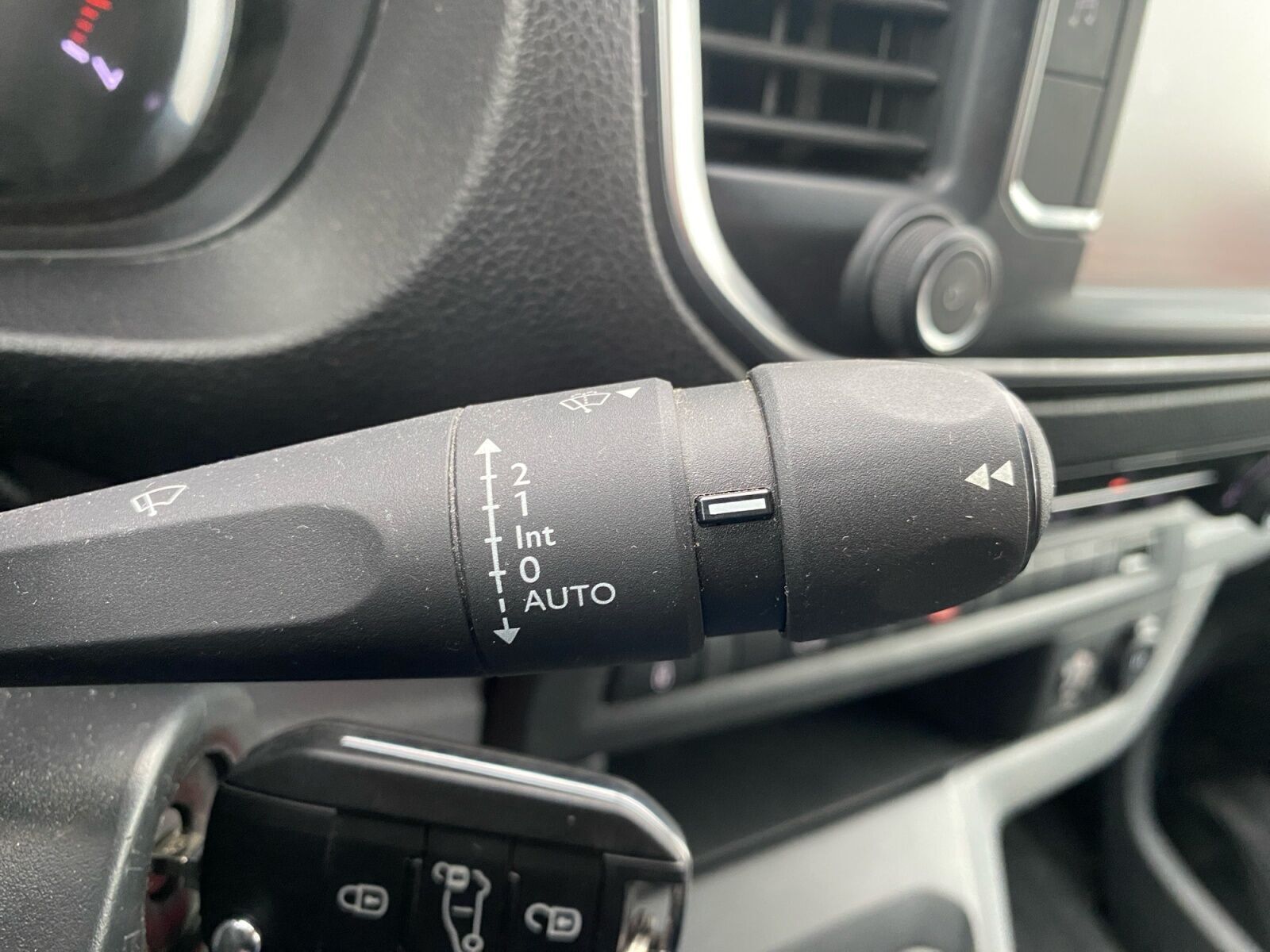 Hvid Toyota ProAce fra 2022