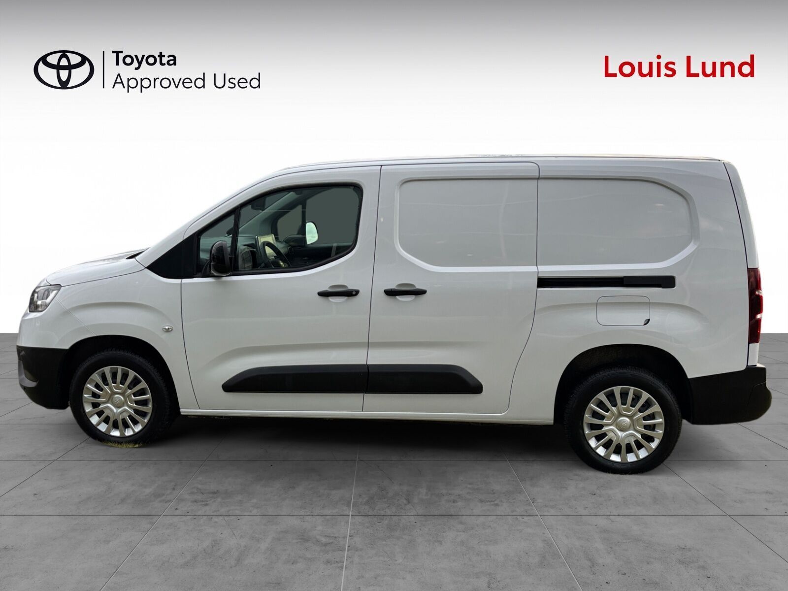Hvid Toyota ProAce City fra 2023