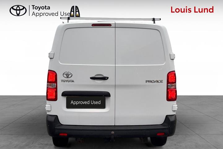 Hvid Toyota ProAce fra 2021