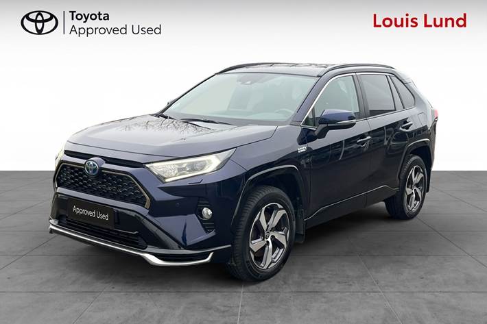 Blå Toyota RAV4 Plug-in fra 2021 set udefra