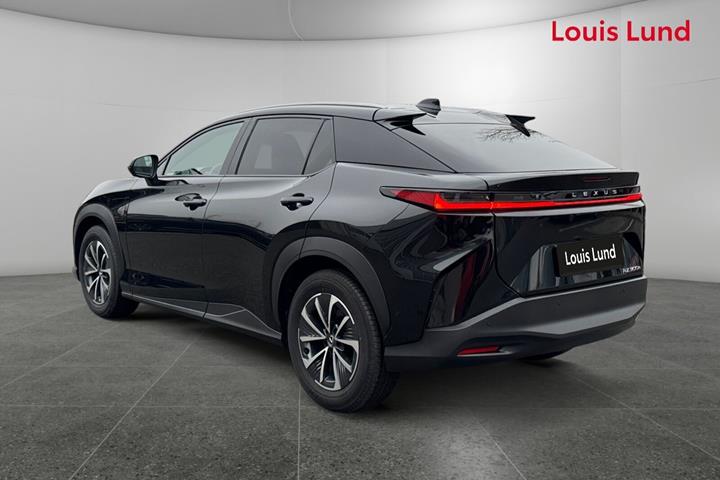 Sort Lexus RZ fra 2025