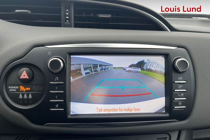 Hvid Toyota Yaris fra 2018