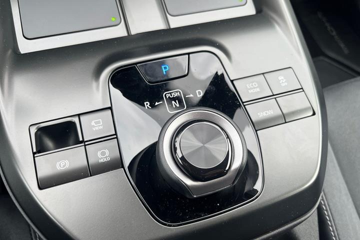Hvid Toyota C-HR+ fra 2026