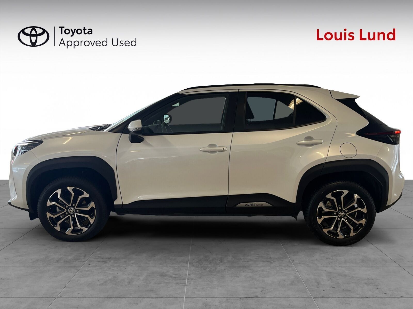 Hvid Toyota Yaris Cross fra 2024