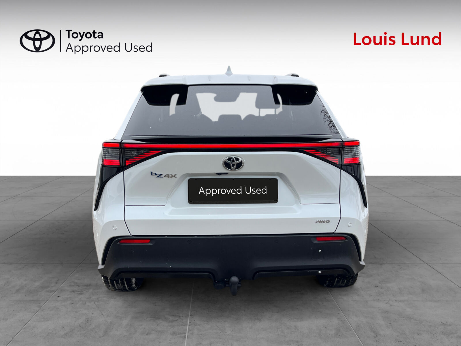 Hvid Toyota BZ4X fra 2025