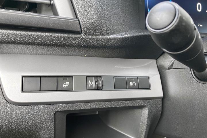 Hvid Toyota ProAce fra 2025
