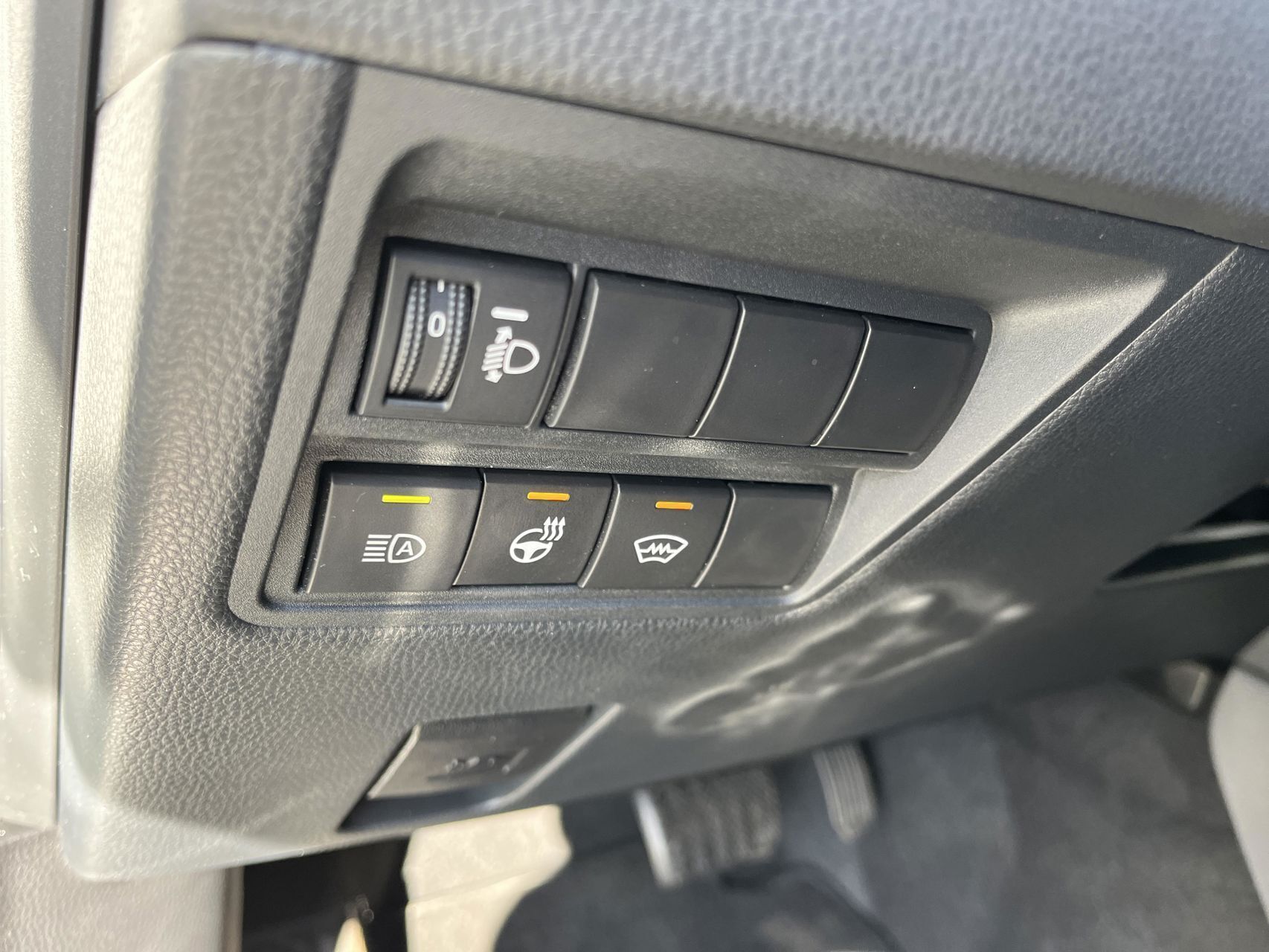 Hvid Toyota Yaris Cross fra 2024