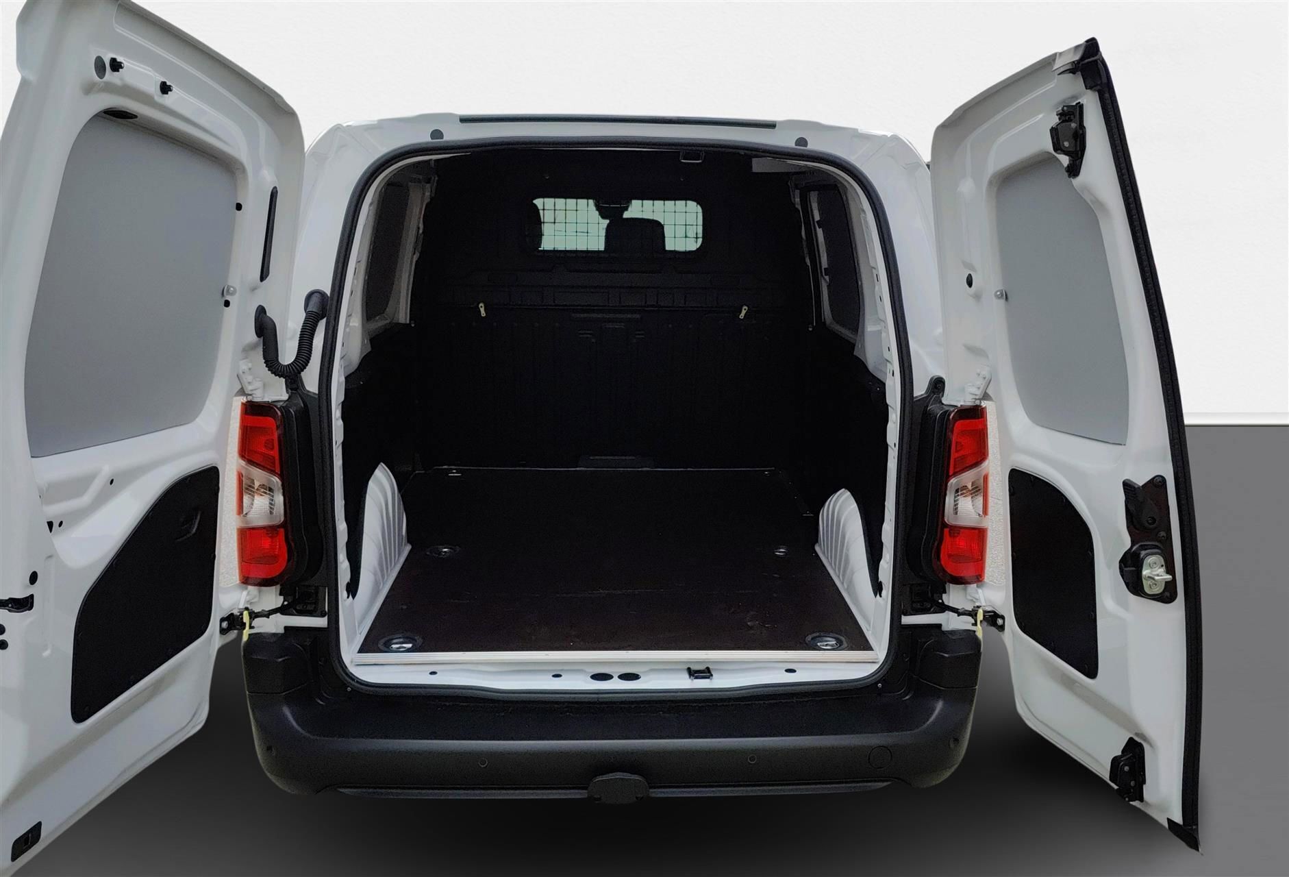 Hvid Toyota ProAce City fra 2024