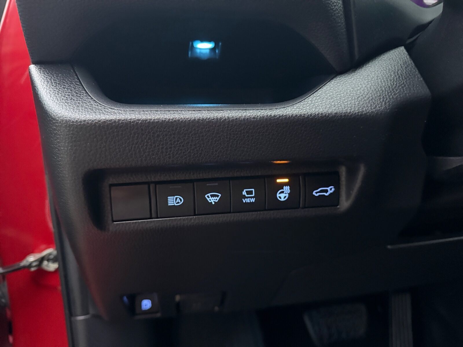 Rød Toyota RAV4 Plug-in fra 2021