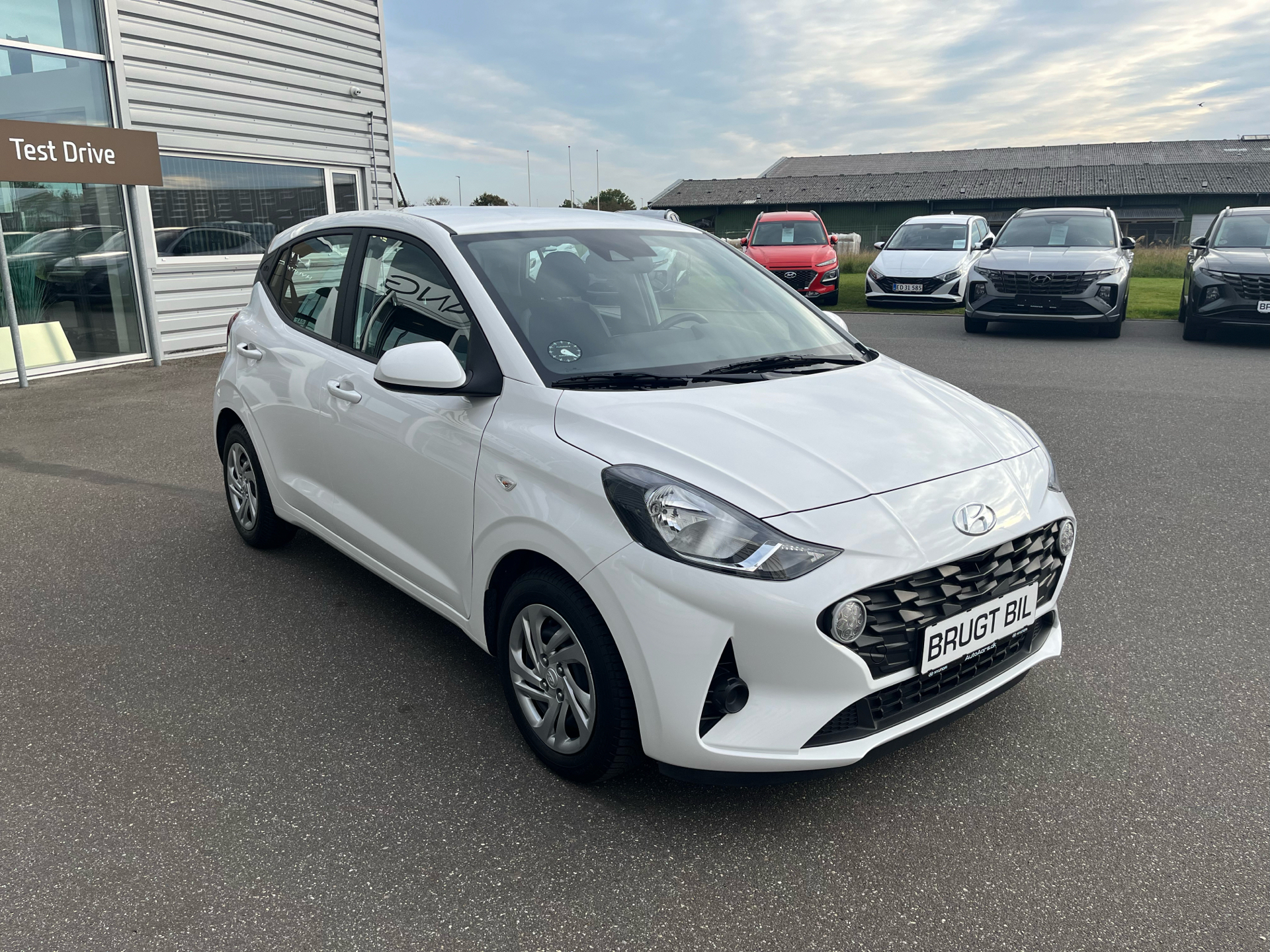 Hyundai i10 1,0 Essential 67HK 5d