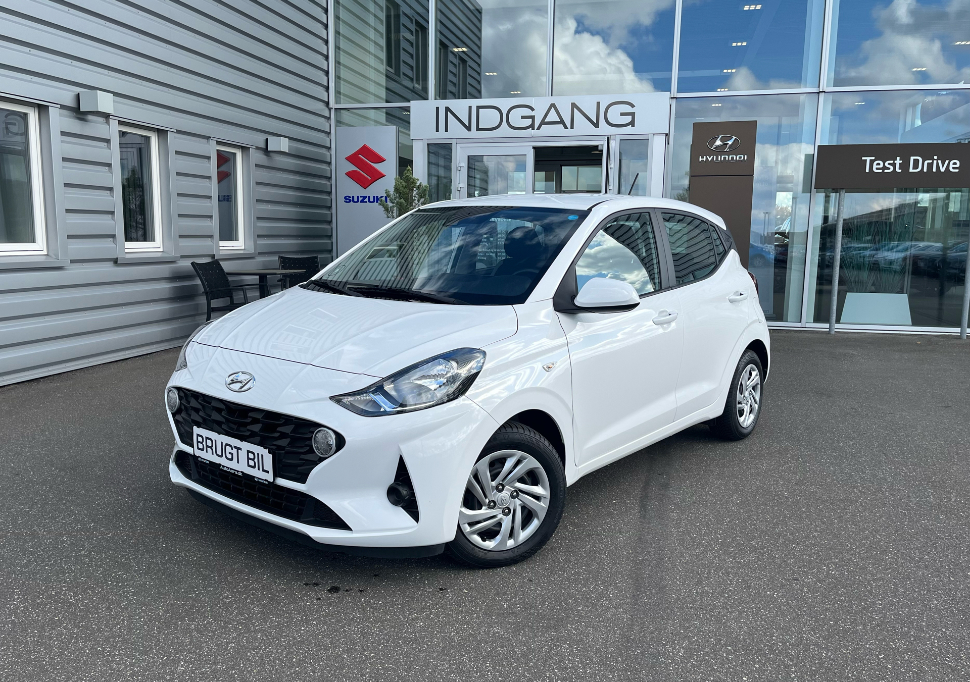Hyundai i10 1,0 Essential 67HK 5d