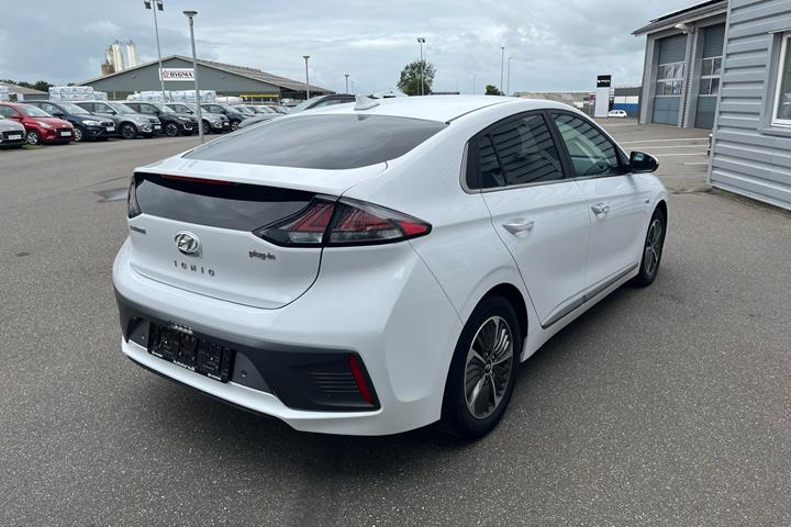 Hvid Hyundai Ioniq fra 2019