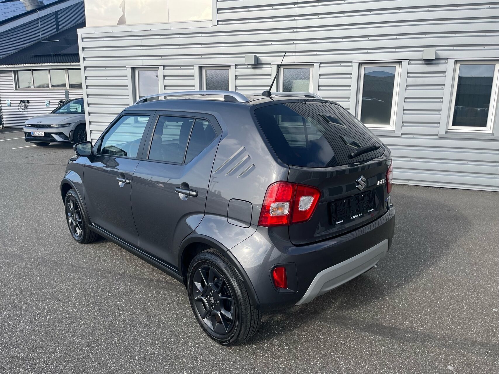 Grå Suzuki Ignis fra 2025