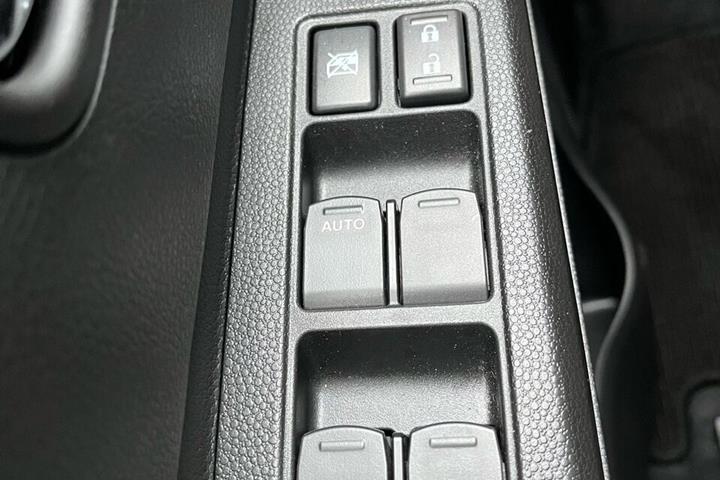 Grå Suzuki Ignis fra 2025