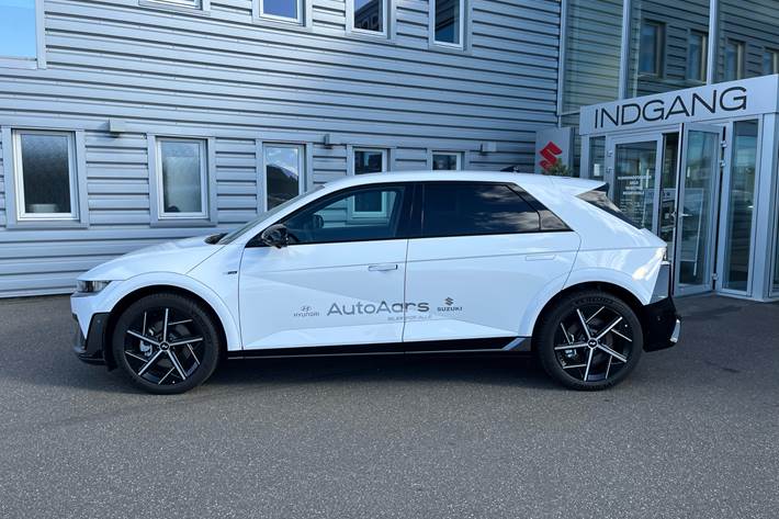 Hvid Hyundai Ioniq 5 fra 2024