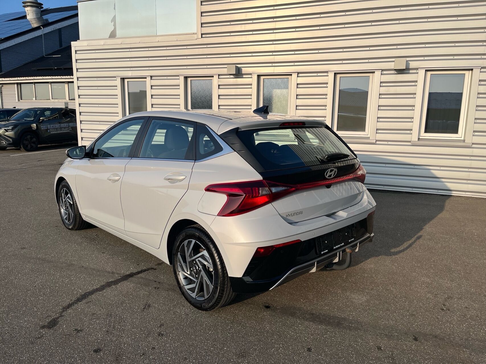 Grå Hyundai i20 fra 2024