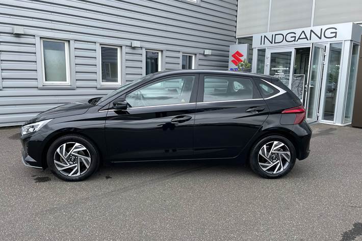 Sort Hyundai i20 fra 2024