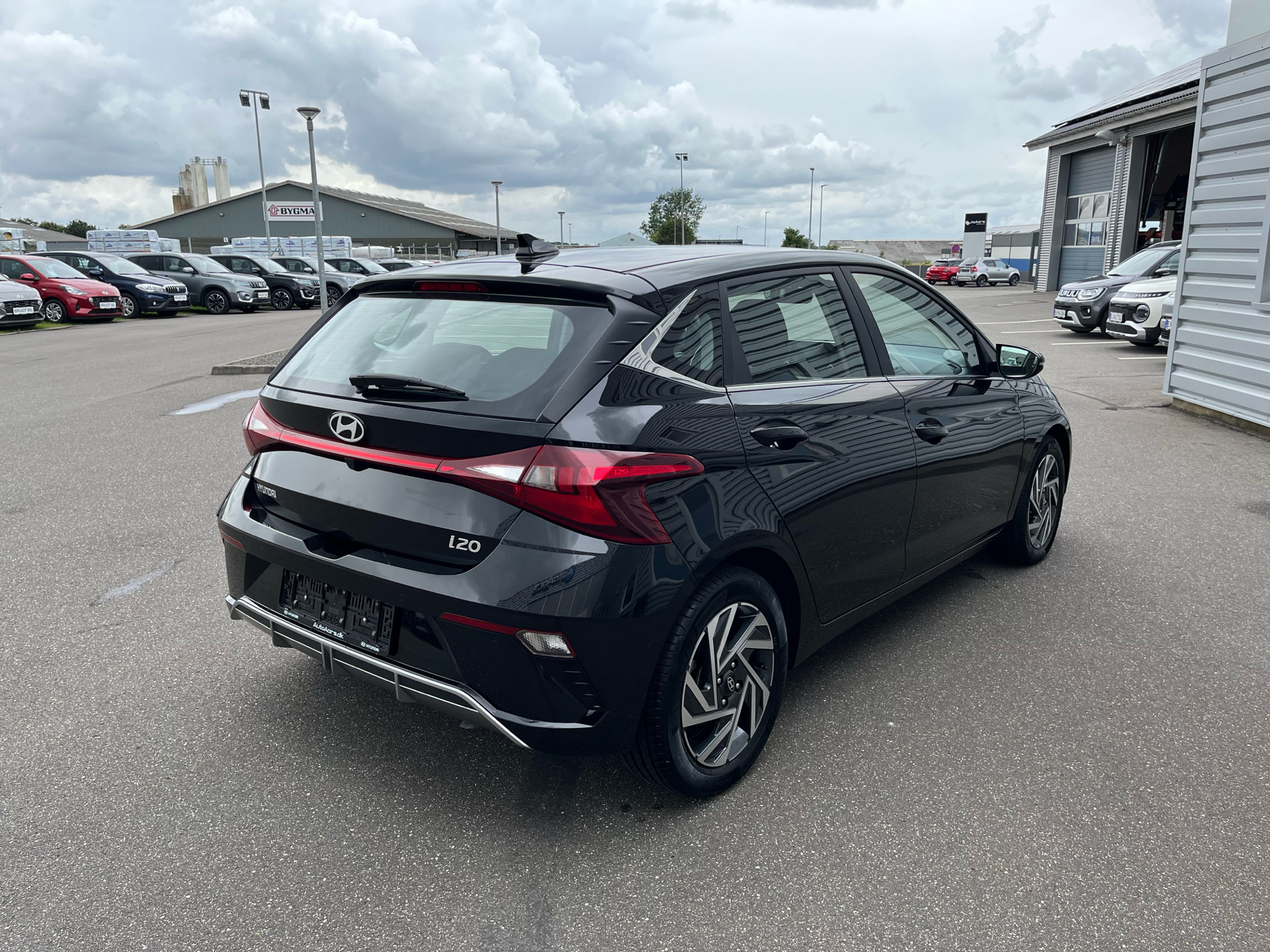 Sort Hyundai i20 fra 2024