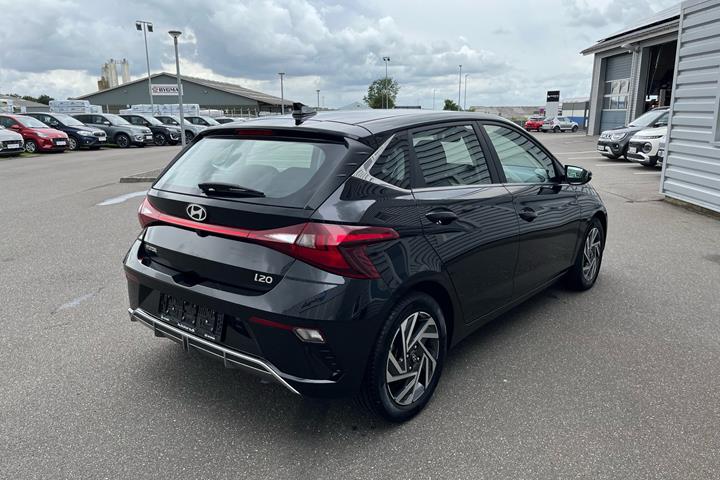 Sort Hyundai i20 fra 2024