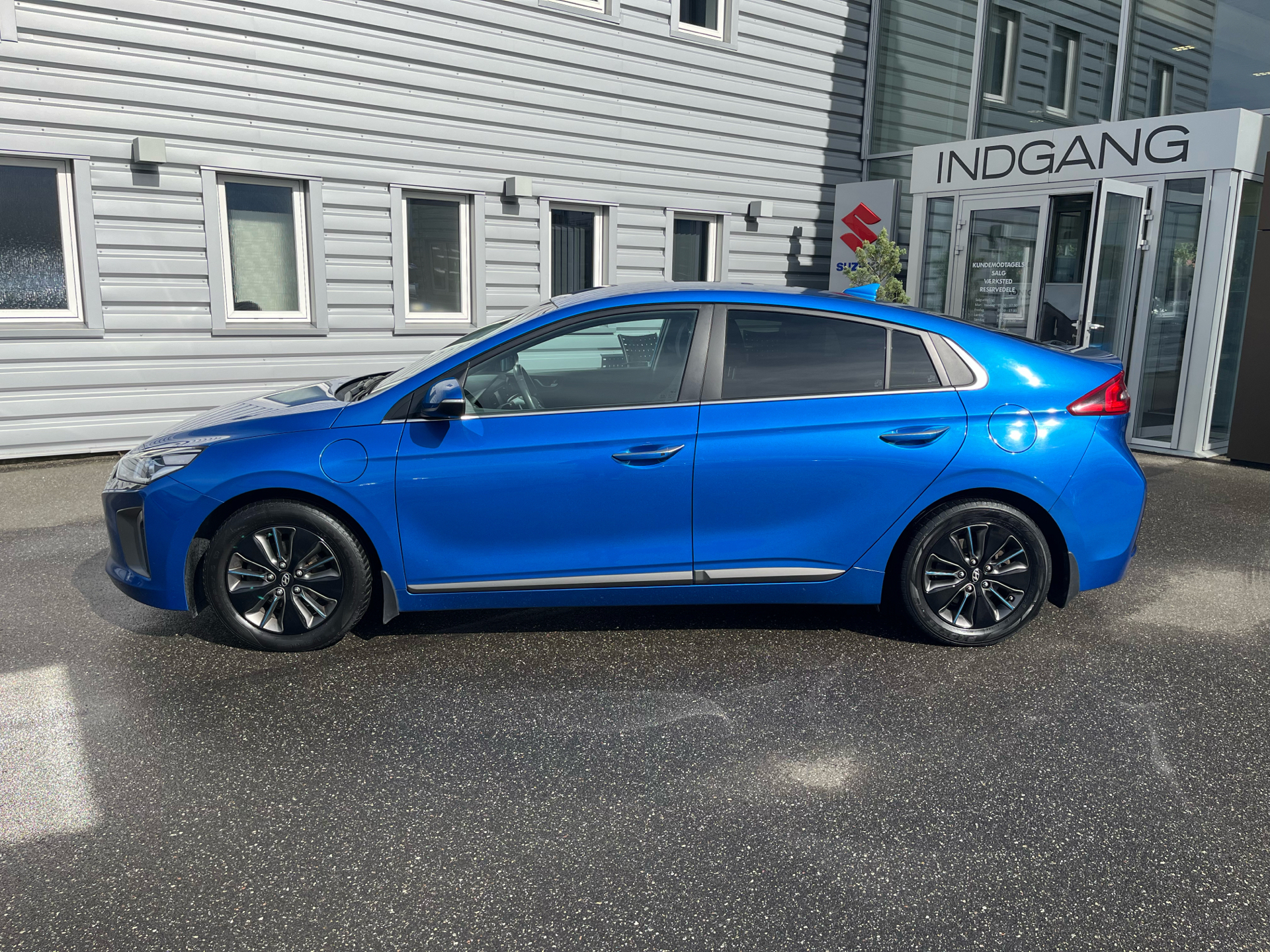 Hyundai Ioniq 1,6 GDI  Plugin-hybrid Premium plug-in 141HK 5d 6g Aut.