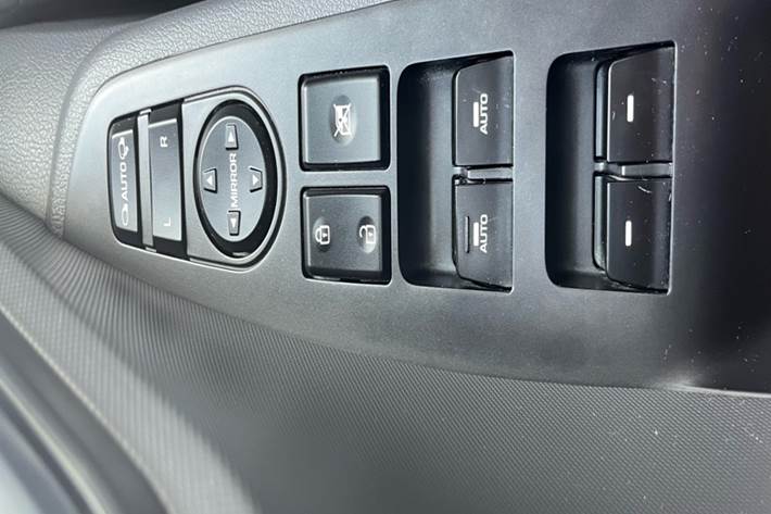 Blå Hyundai Ioniq fra 2019