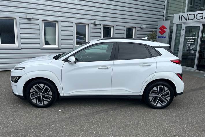 Hvid Hyundai Kona fra 2022