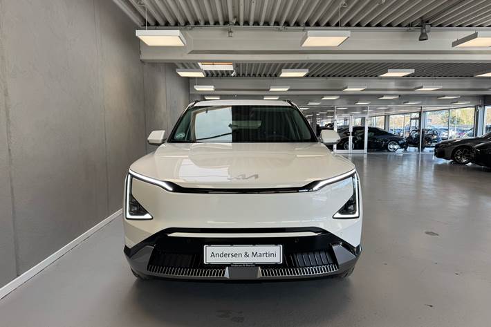 Hvid Kia EV5 fra 2026 set udefra