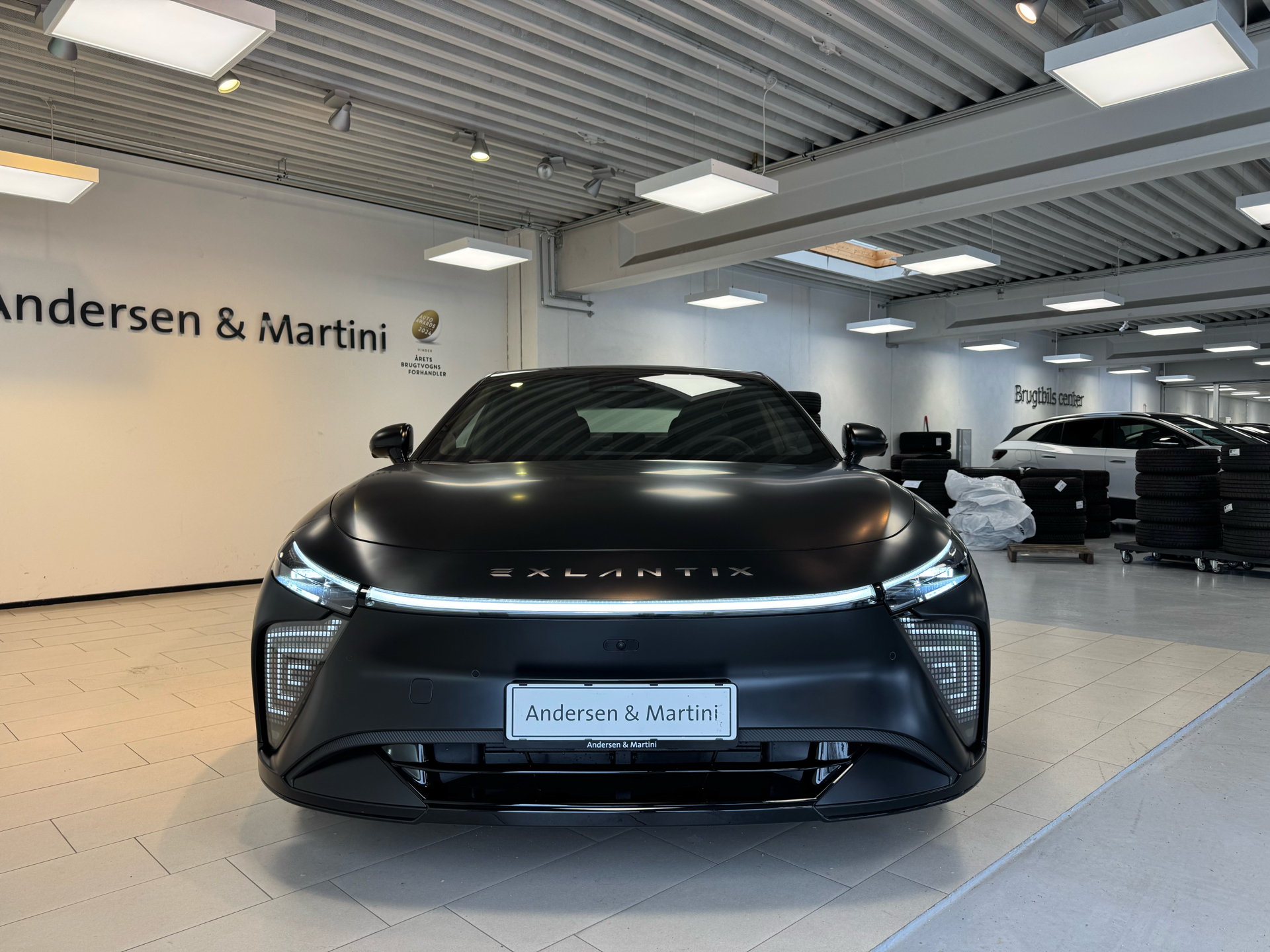 Exlantix ES EL AWD 480HK 5d Aut.