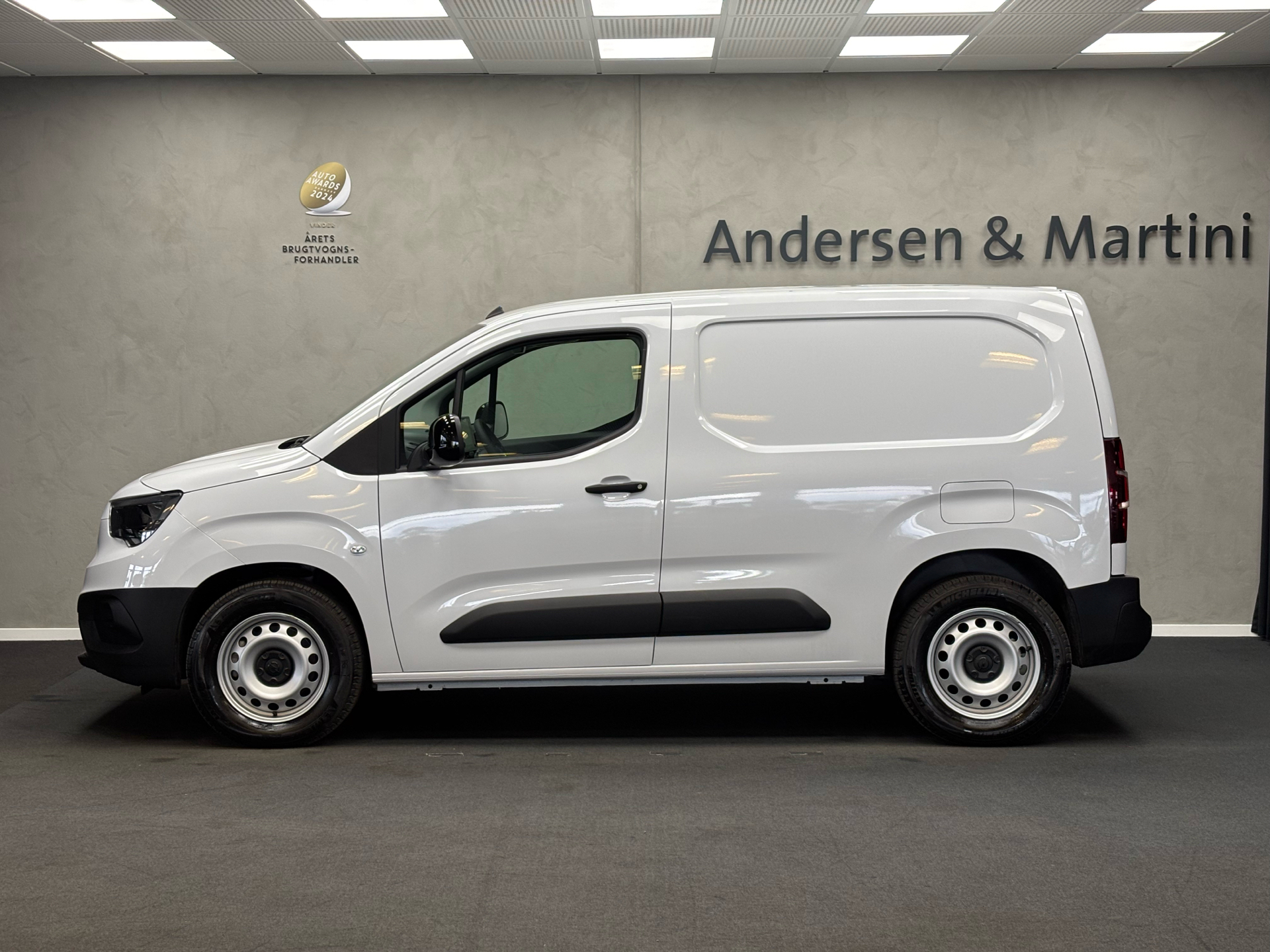 Opel Combo-e L1 EL 136HK Van Aut.
