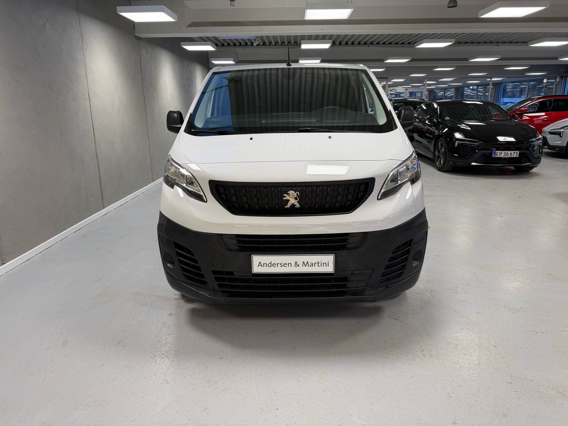 Peugeot e-Expert L2 EL Plus 136HK Van Aut.