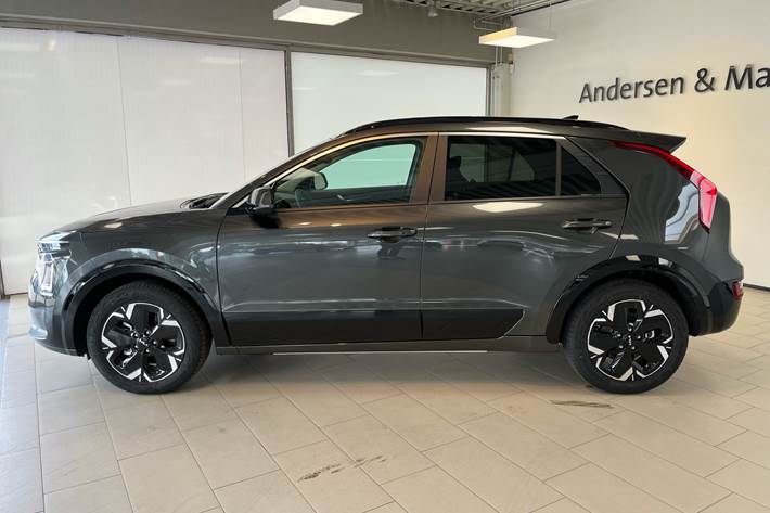 Grå Kia Niro EV fra 2025