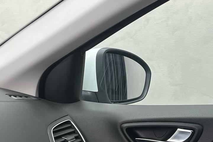 Hvid Renault Mégane fra 2017