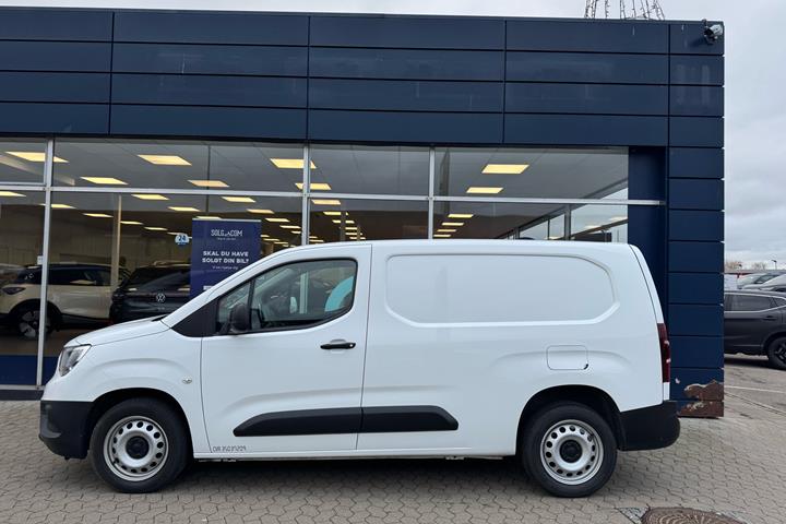 Hvid Opel Combo fra 2022