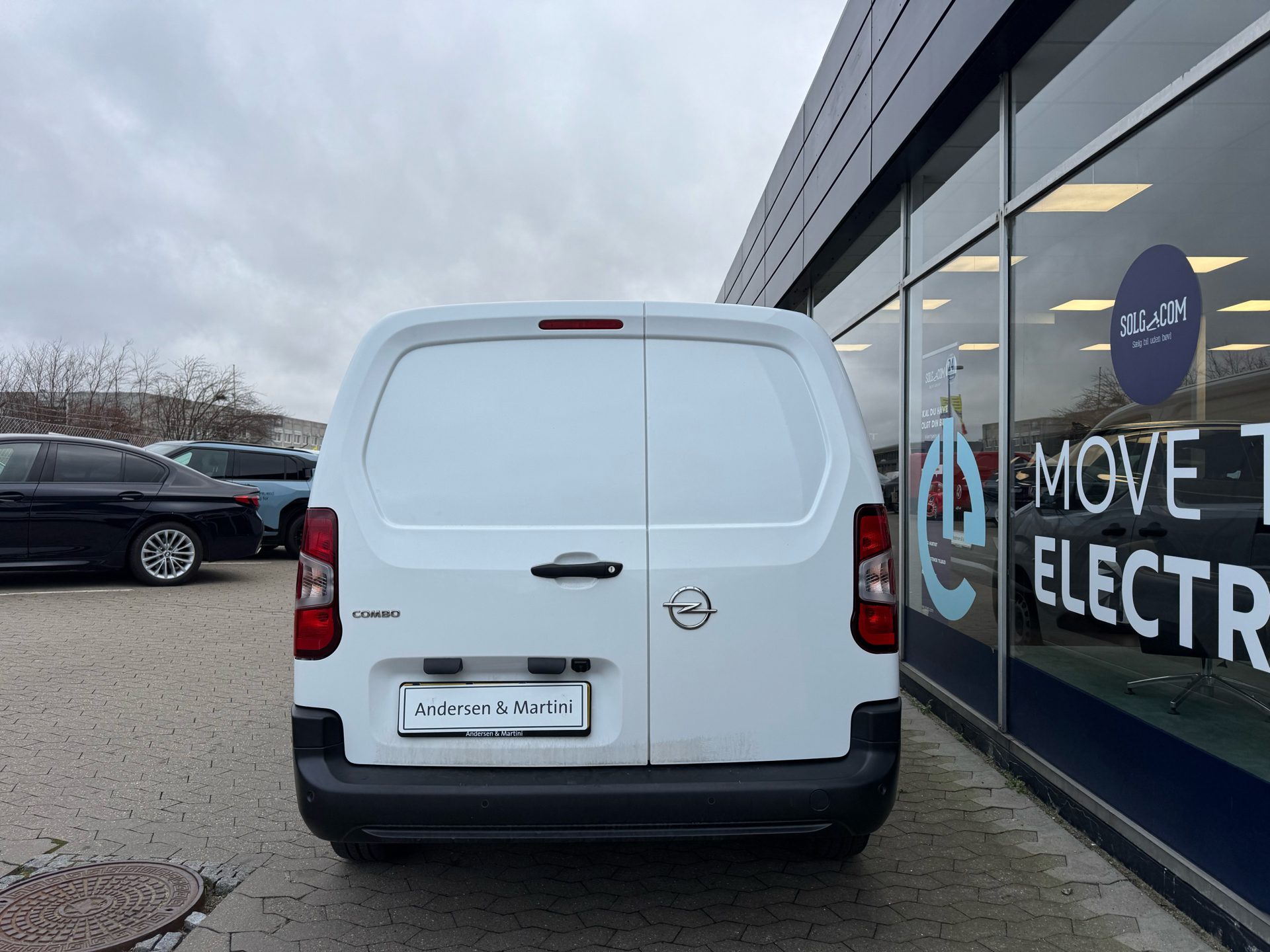 Hvid Opel Combo fra 2022