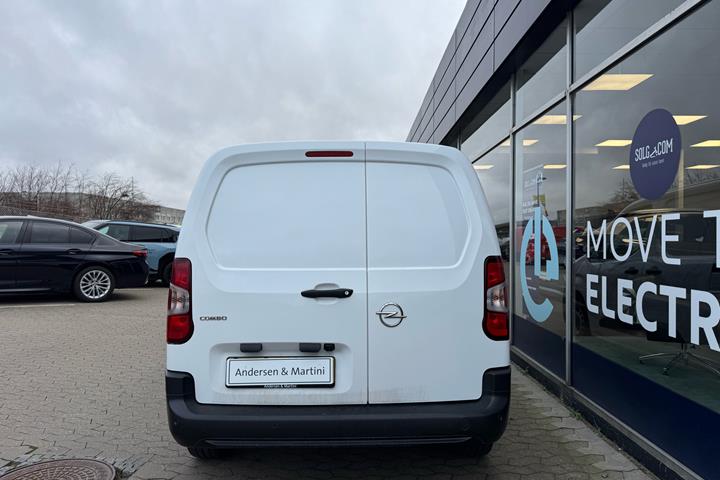 Hvid Opel Combo fra 2022