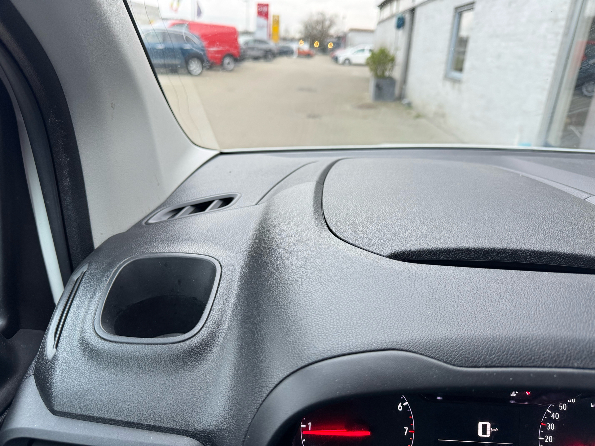 Hvid Opel Combo fra 2022