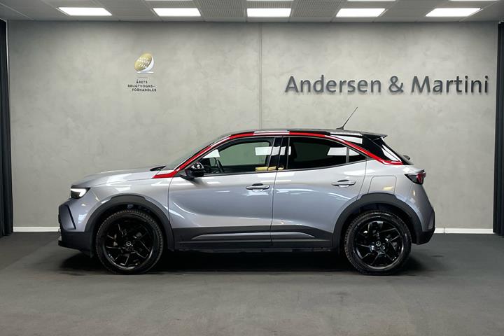 Grå Opel Mokka-e fra 2021