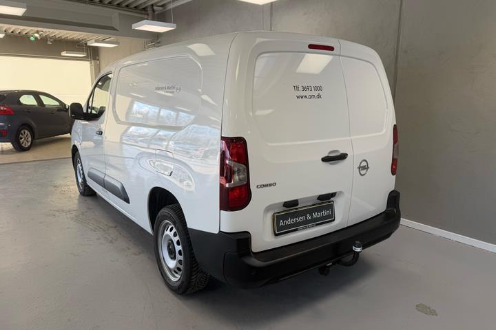 Hvid Opel Combo fra 2022