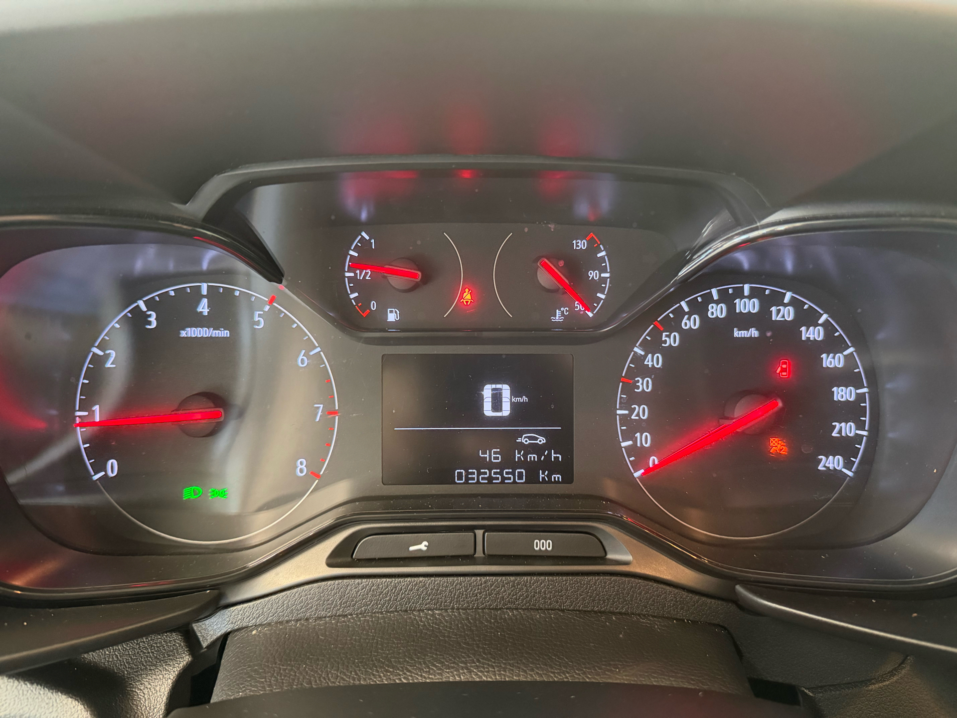 Hvid Opel Combo fra 2022