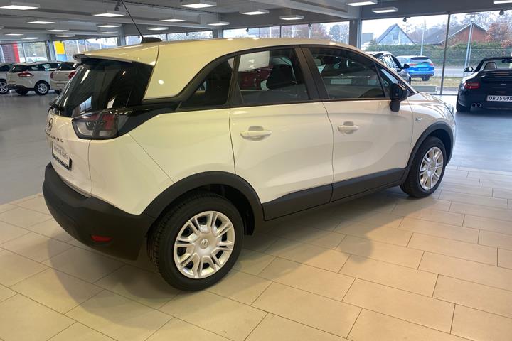 Hvid Opel Crossland fra 2022