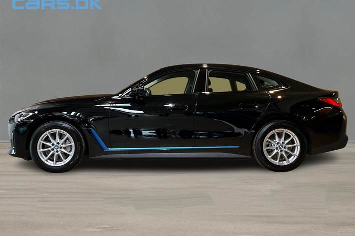 Sort BMW i4 fra 2023
