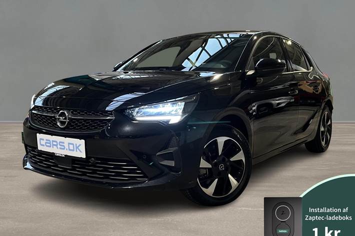 Sort Opel Corsa-e fra 2024 set udefra