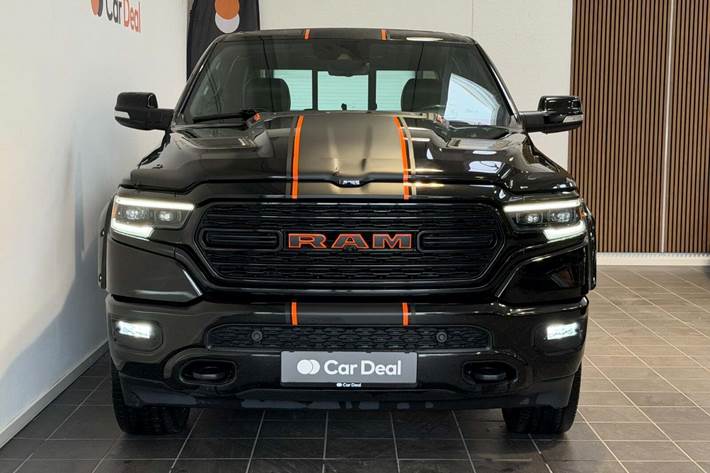 Sort Dodge RAM 1500 fra 2022