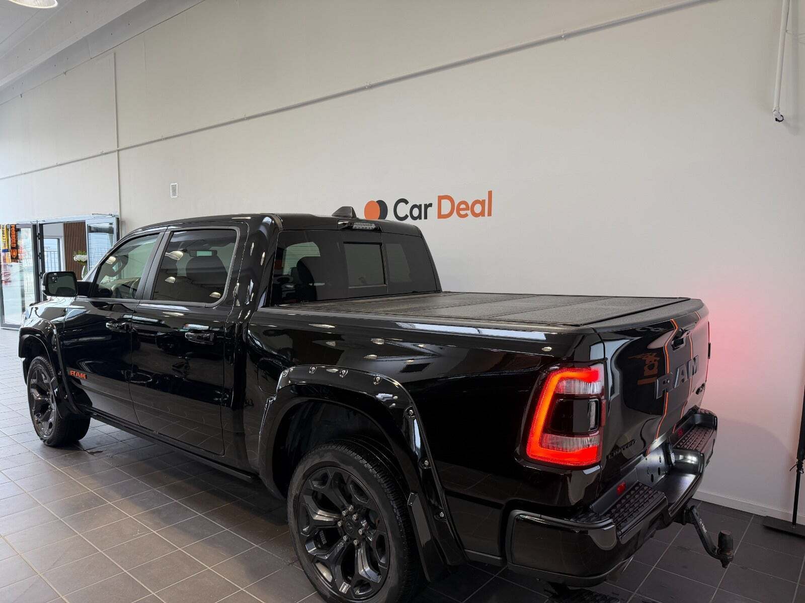 Dodge RAM 1500 5,7 V8 Hemi Limited aut.