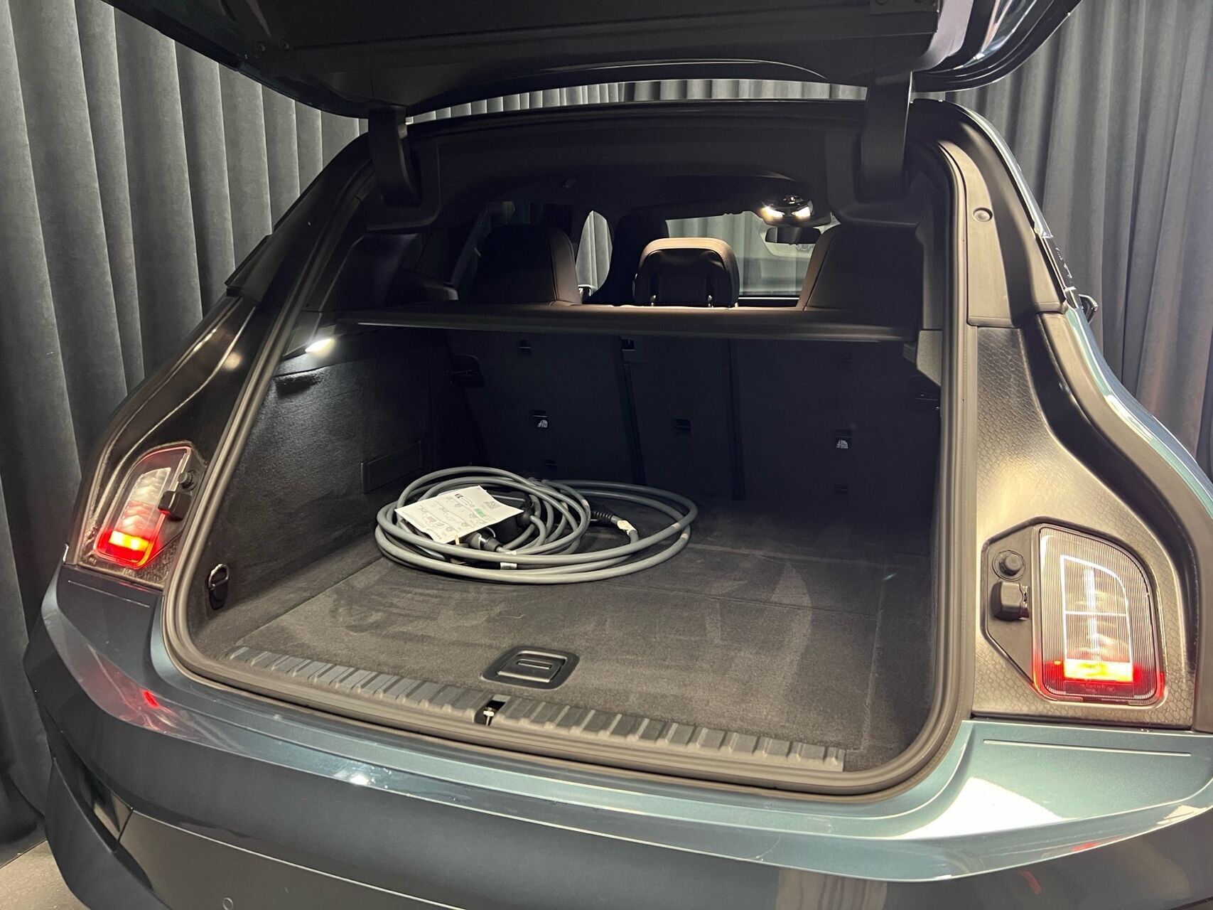 BMW iX 40 EL Sport XDrive 326HK 5d Aut.