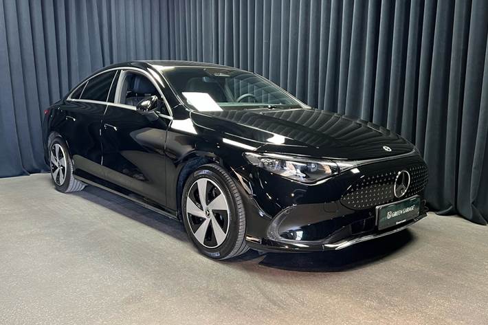 Sort Mercedes CLA250+ fra 2025 set udefra