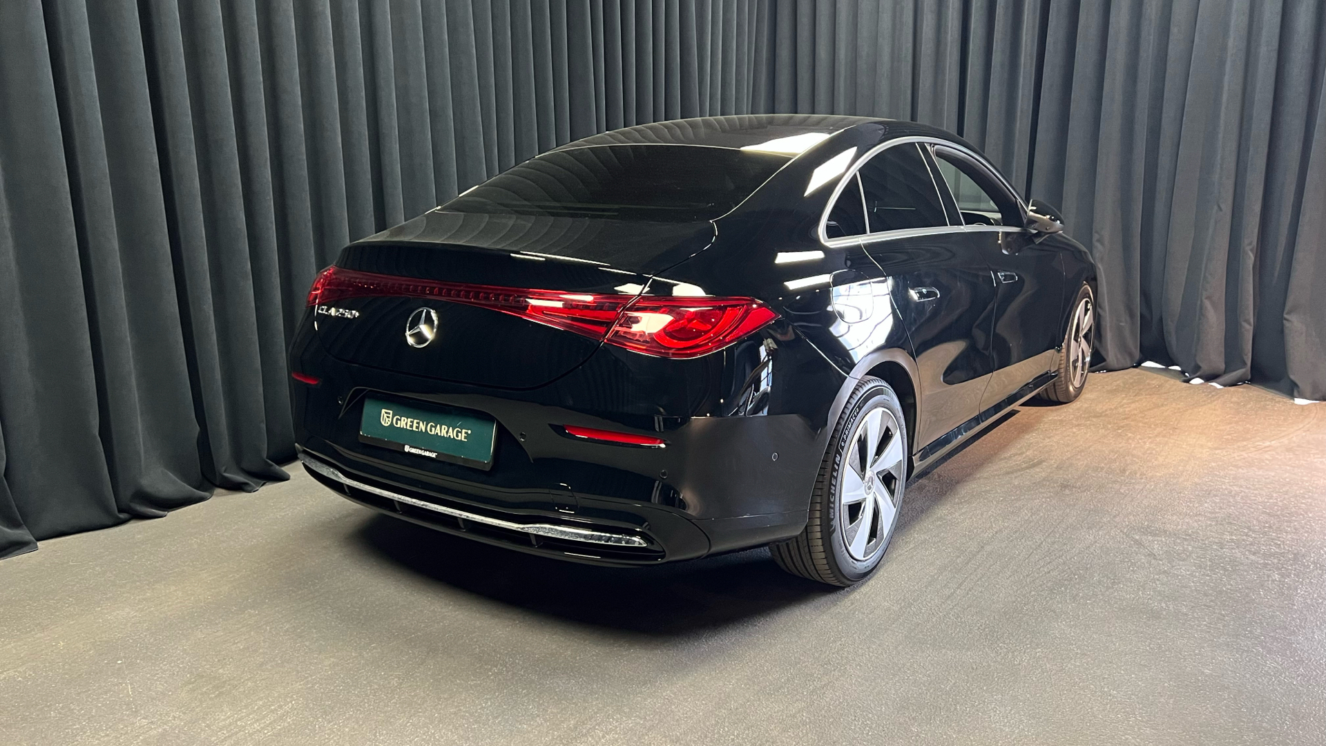 Sort Mercedes CLA250+ fra 2025