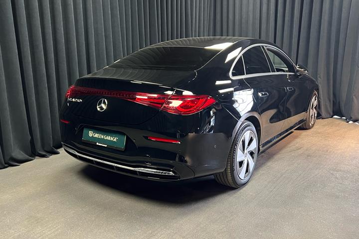 Sort Mercedes CLA250+ fra 2025